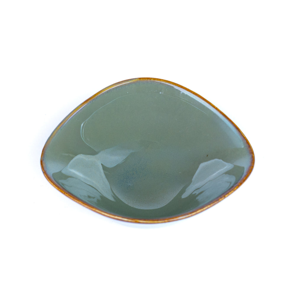 Tigela Média de Cerâmica com Forma Assimétrica em Verde Jade 14x12x5,8cm REF-12103036